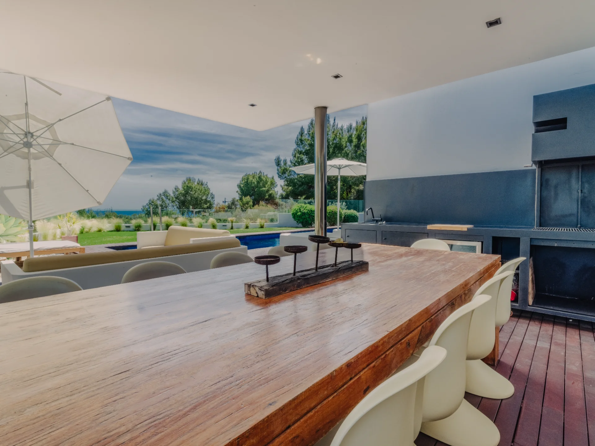 [photos.living_space_13]